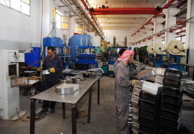 هل 7% فقط من عمال القطاع الخاص مؤمنون؟