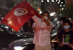 12 فكرة أولية لحصيلة أسبوعين من الحدث التونسي