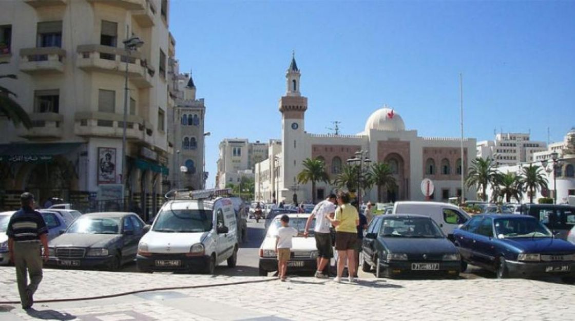 وزير تونسي: معدلات النمو الحالية كافية لاستيعاب الداخلين الجدد لسوق العمل