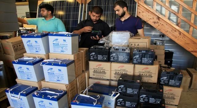 بديل الكهرباء مهدد.. ارتفاع 100% في سوق البطاريات