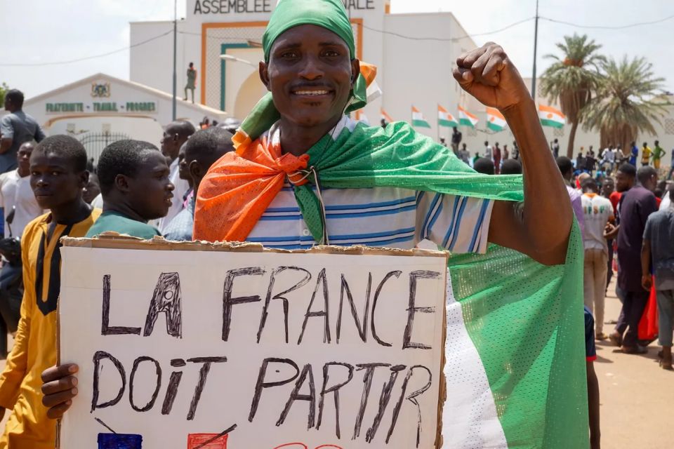 انقلاب النيجر… هل يعمّق المأزق الغربي؟