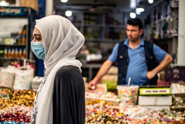 1,800 ألف تكاليف وسطي المعيشة والأجور في أدنى مستوياتها