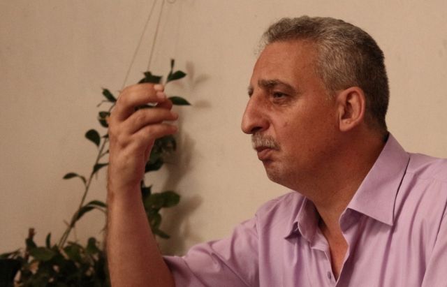 عرفات: رثاء جنيف سلعة في سوق الإعلام