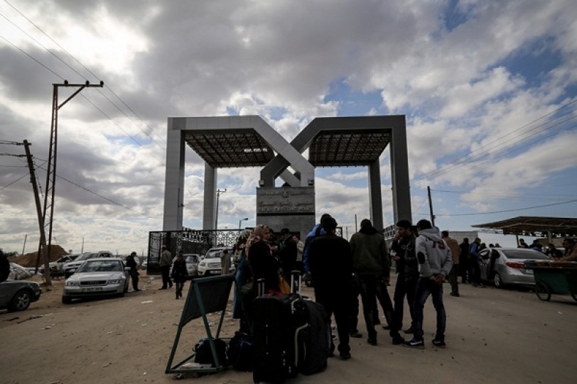 فتح معبر رفح استثنائيًا ومغادرة حافلتين