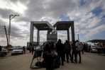 فتح معبر رفح استثنائيًا ومغادرة حافلتين