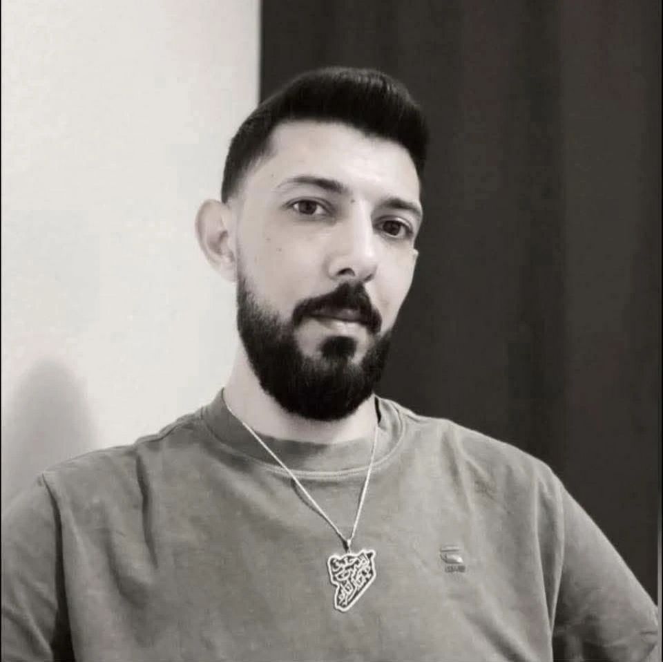 الداخلية تعلن توقيف المتورطين بقتل صحفي سوري في دير الزور