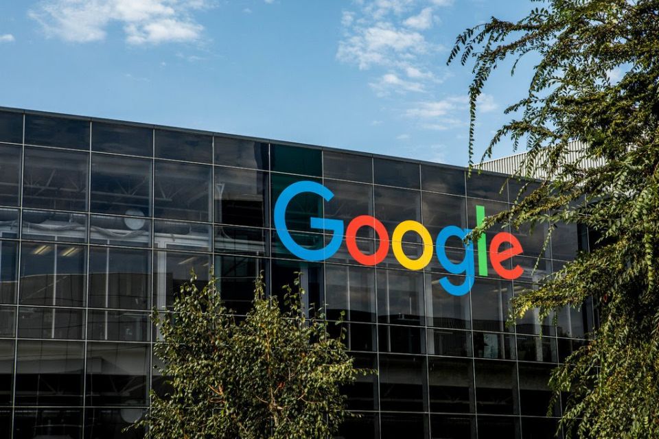 غوغل تحذر موظفيها من انتقاد خدماتها في أبحاثهم