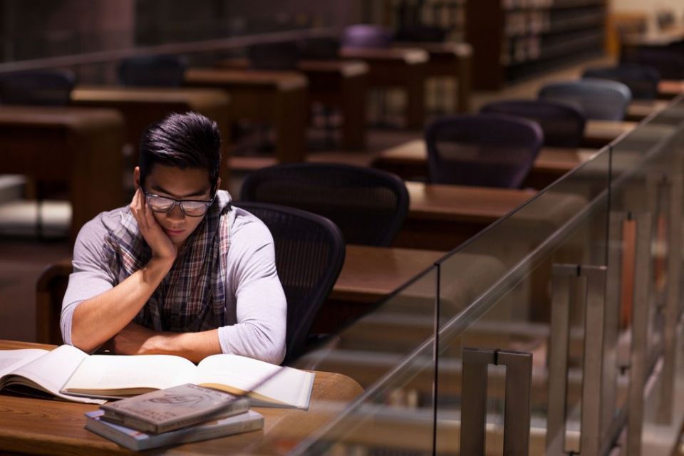 الكتابة الأكاديمية: قاموس رتيب وبارد