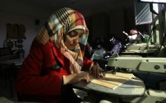 يوم المرأة العاملة بين الواقع والقانون