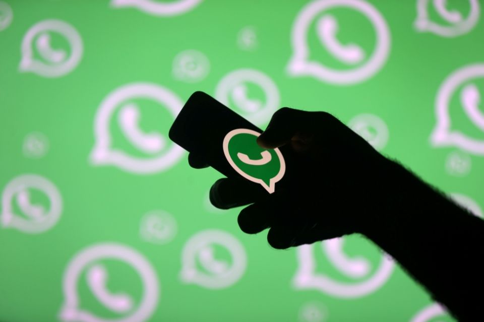الهند تبحث عن سبل لحجب &laquo;فايسبوك&raquo; و&laquo;واتساب&raquo; عند الحاجة