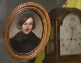 «اللوحة» لغوغول: خمسون عاماً من الرهان الشيطاني