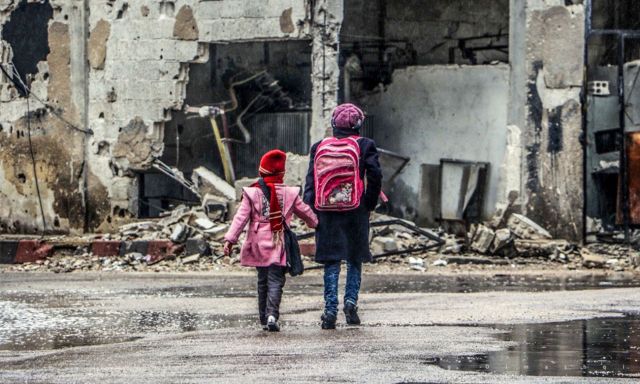 البرد سيلاحق الأطفال إلى المدارس كما كل عام