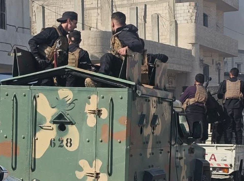 حمص: حظر تجول عقب انفلات أمني وجريمة قتل مع تحريض طائفي