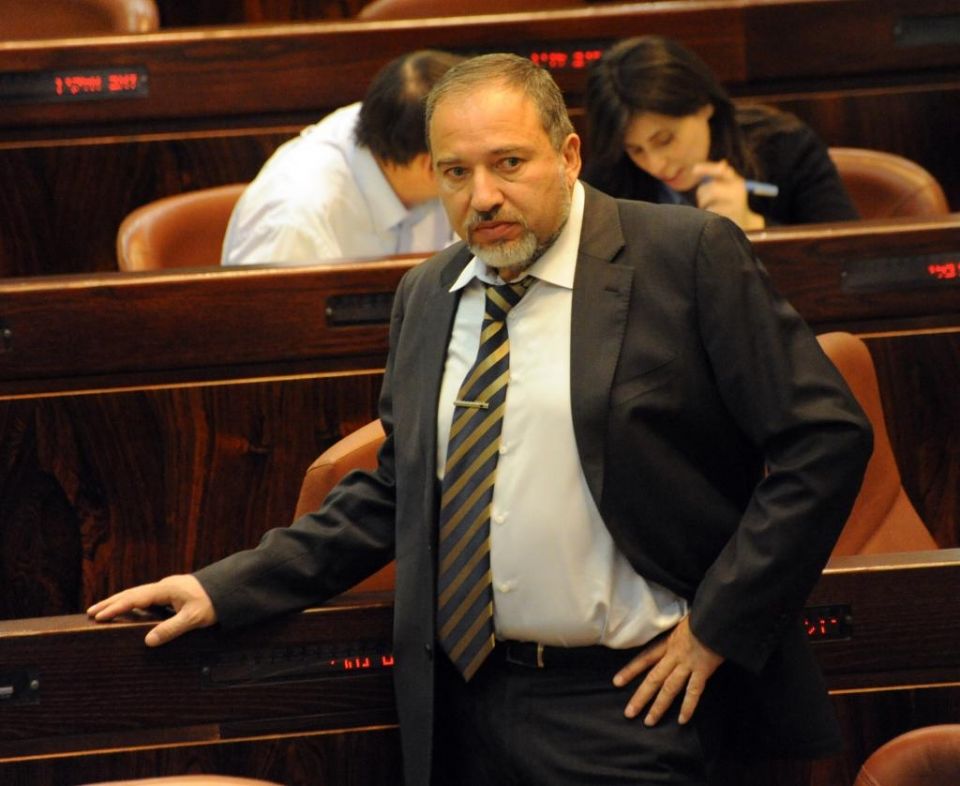 ليبرمان: لا اعتذار لتركيا