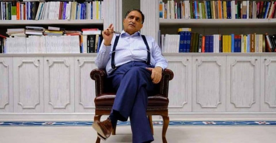 وظيفة الديمقراطية بين الـ بوعزيزي و د.عزمي بشارة