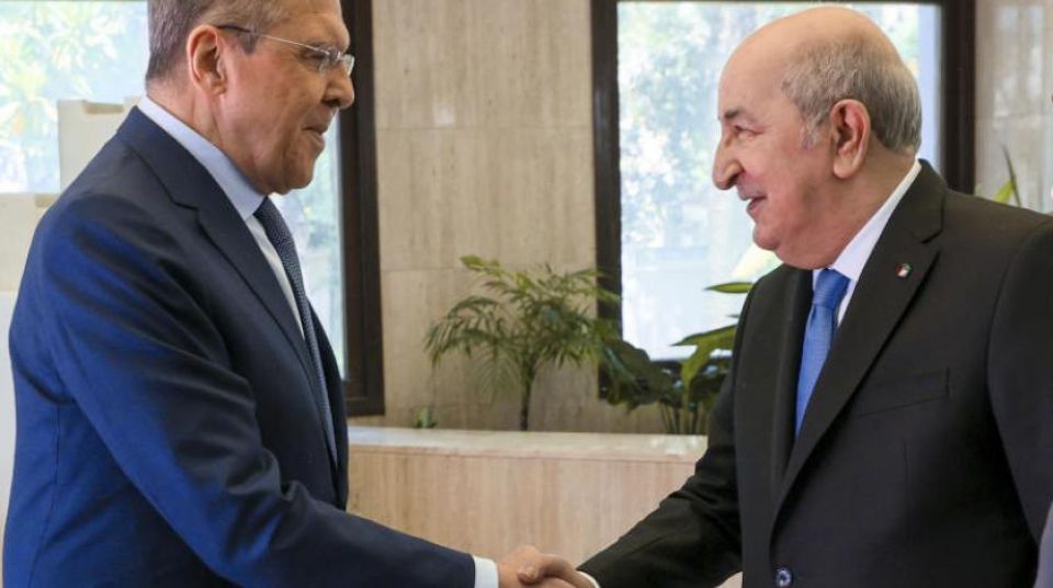 لافروف في الجزائر: اتفاقية استراتيجية وتطوير التعاون العسكري التقني ودعوة تبون لزيارة موسكو