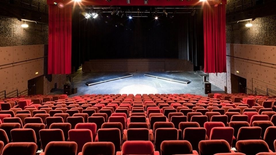 الثقافة المهجورة والأقلام المأجورة