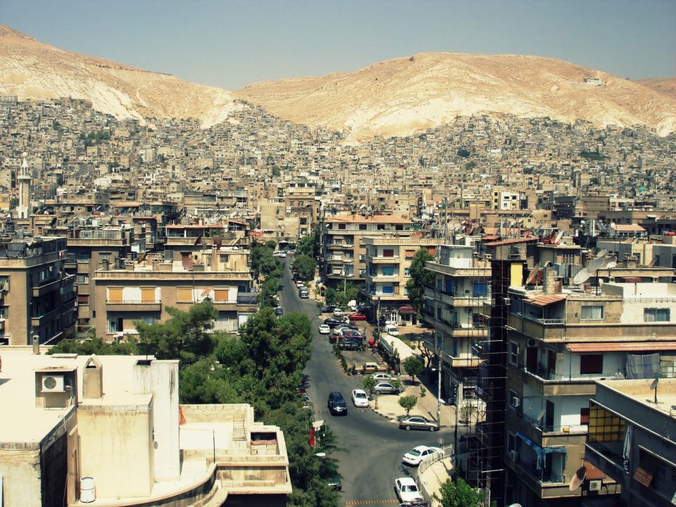 هنالك اعتراف بوجود 6100 عائلة تم إخلائها ولم يتم تأمين السكن البديل لها
