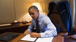 لافروف لكيري: توقيع أوباما قانون العقوبات ضد روسيا قادر على تقويض التعاون بين البلدين