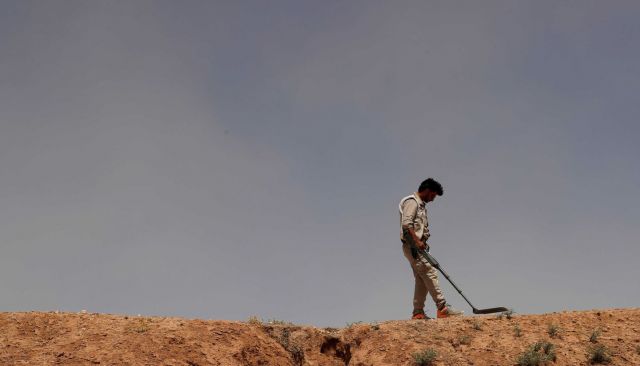 ضحايا ومصابو مخلفات الألغام إلى متى؟!