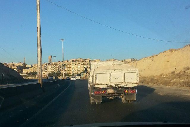 لم يتم إجراء أعمال صيانة حقيقية لهذا الطريق منذ أعوام كثيرة على العد، وهذا يجعله بالنظر إلى الكثافة المرورية عليه، أشبه بطريق زراعي منه بطريق دولي