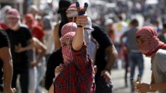 لا تكنْ مع الاحتلال ضدّهن... (2)