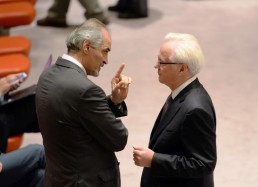 تشوركين والجعفري يشددان على عدم تسييس المساعدات الانسانية