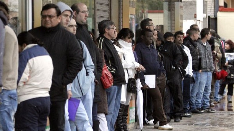 فرنسا: البطالة تسجل مستويات قياسية خلال 2014