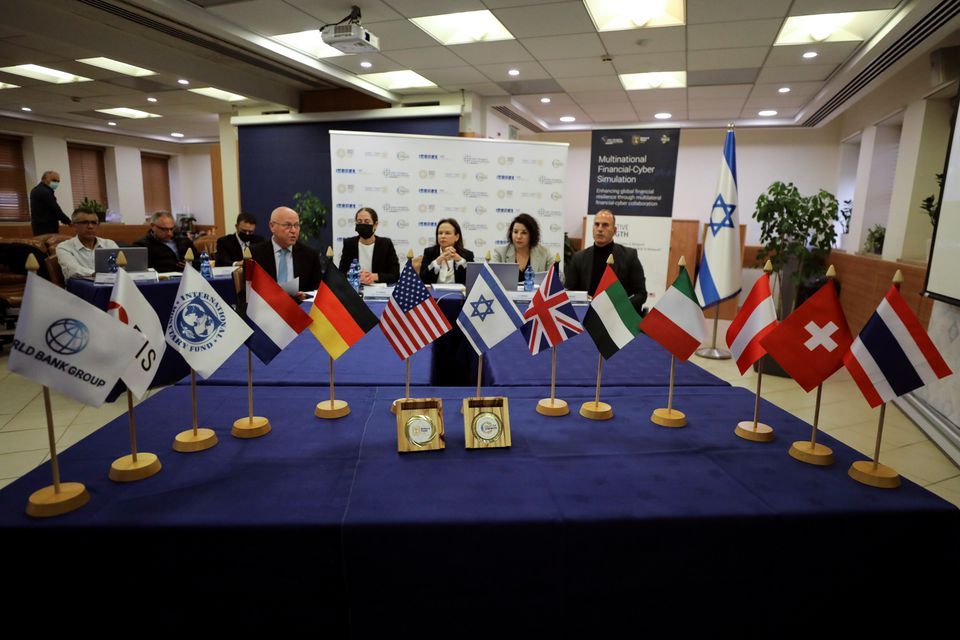 تدريبات على الكارثة الوشيكة: الانهيار المالي العالمي