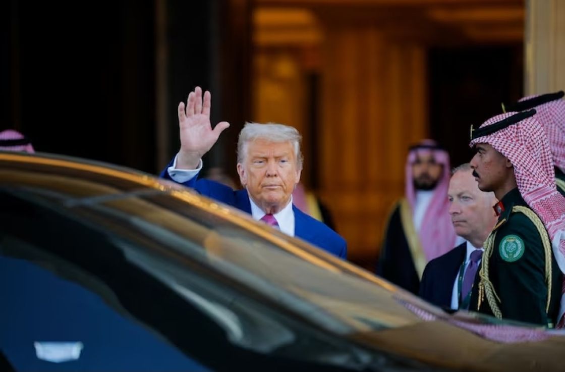 الجزيرة عن وزارة الإعلام: الشرع سيلتقي ترامب بالرياض