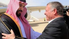 ابن سلمان يستقبل نظراءه العرب بنفسه خلافاً لمستوى استقبال بايدن