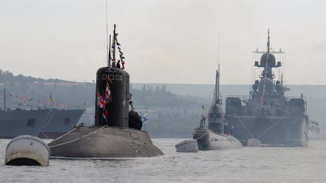 سورية: البوارج الروسية تقصف بصواريخ دقيقة مواقع &laquo;لداعش&raquo; في البادية