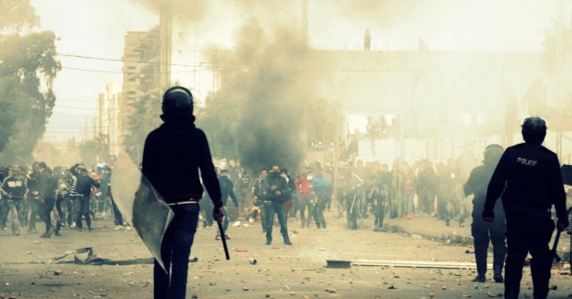 &laquo;تونس تعيش وضعاً صعيباً ودقيقاً&raquo;