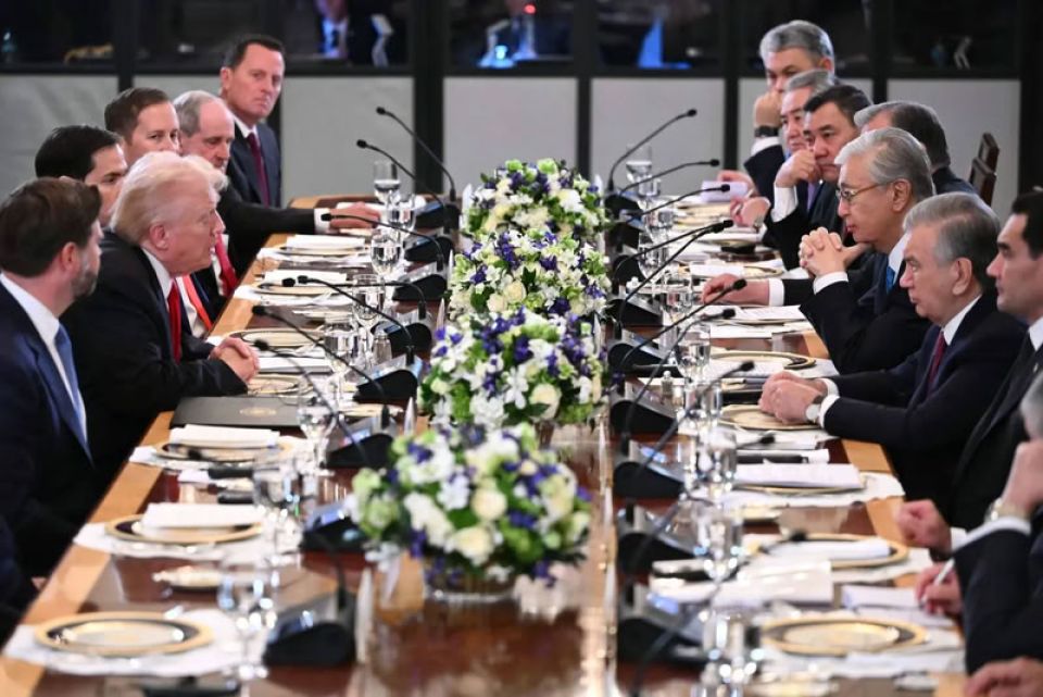 السباق على معادن آسيا الوسطى وعدم القدرة على الانعطاف غرباً