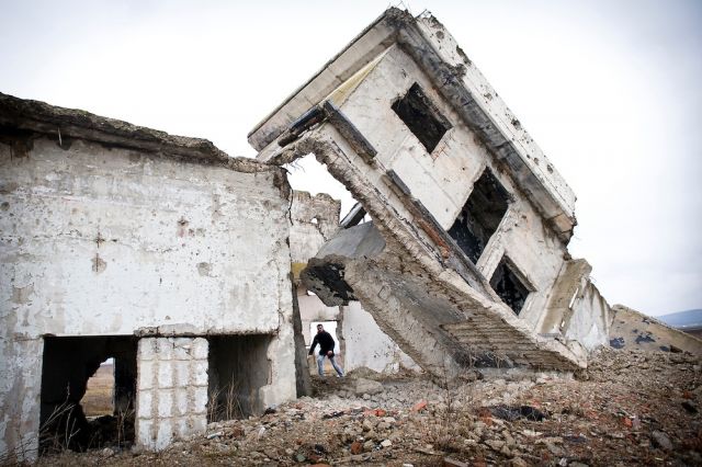 ملف إعادة الإعمار: هل انتهت حقبة &laquo;السلام الليبرالي&raquo;؟!