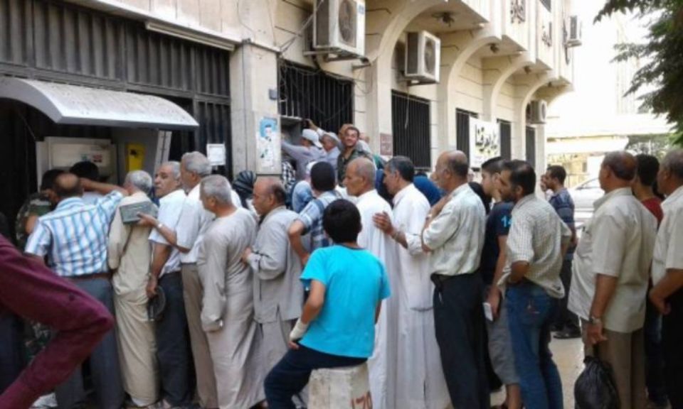 مرارة المتقاعدين... وعود الزيادة من التفاؤل إلى الخذلان
