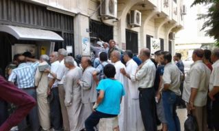 مرارة المتقاعدين... وعود الزيادة من التفاؤل إلى الخذلان
