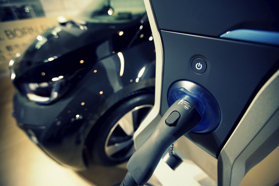 الصين تخطط لحظر سيارات الوقود والدفع نحو السيارات الكهربائية