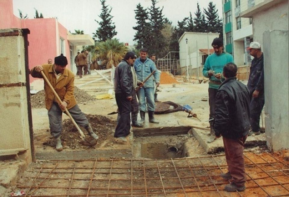 طلاب كلية السياحة... &laquo;أنقذونا&raquo;!