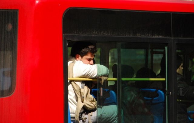 في &laquo;باص&raquo; النقل الداخلي