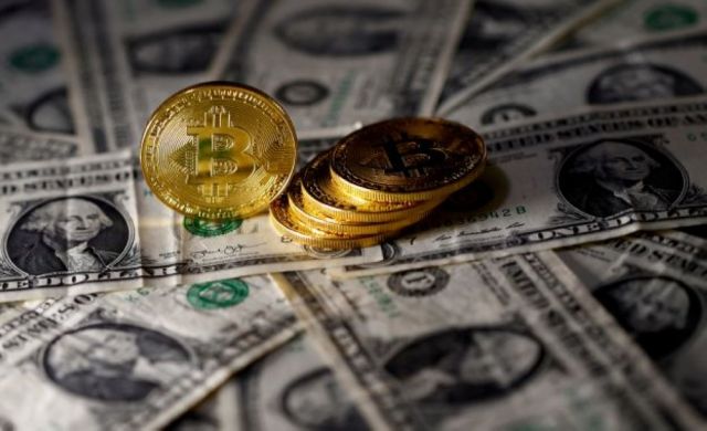 إيران تحظر &laquo;بيتكوين&raquo; على المؤسسات المالية