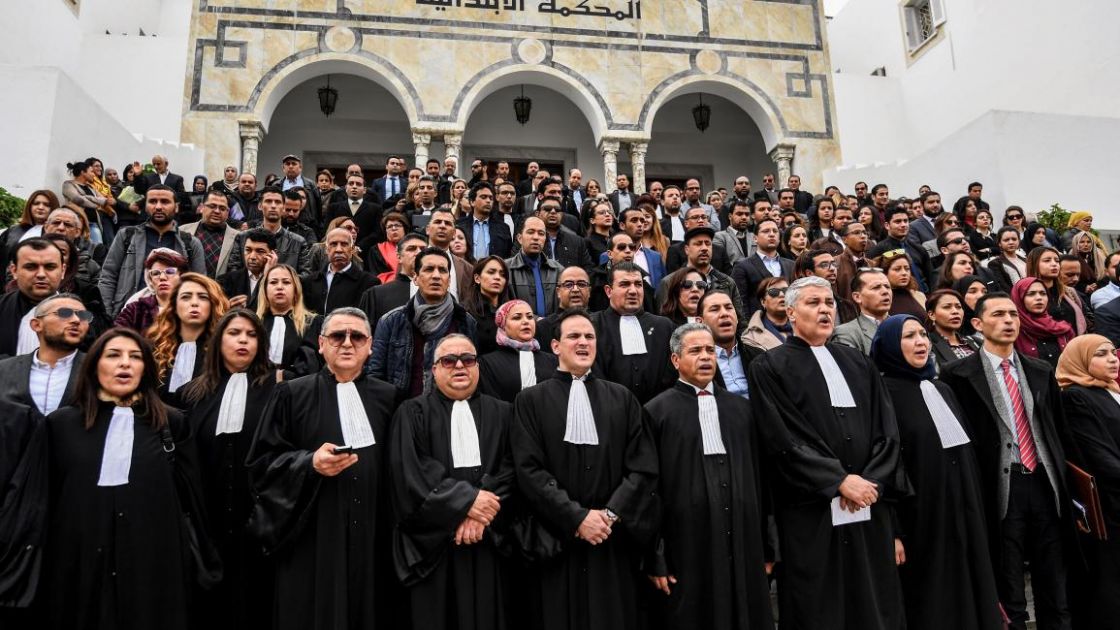 بعد شهر من الإضراب... قضاة تونس يفرضون شروطهم