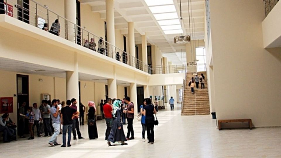 تطبيق جامعتي يربك الطلاب... والتعليم العالي تنفي وجود أخطاء تقنية!