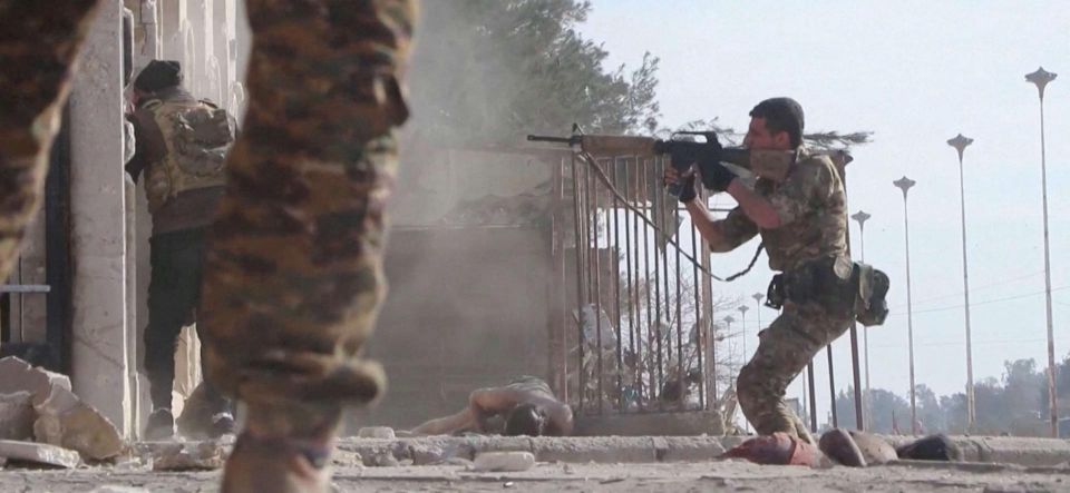 تواصل الاشتباكات مع داعش في الحسكة لليوم الخامس
