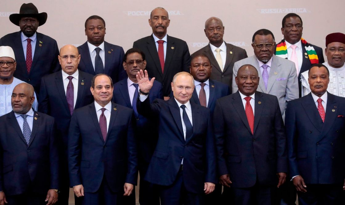 إفريقيا وروسيا: تعاون لحل أزمة الحبوب وتمثيل دولي لمصالح القارة المنسية