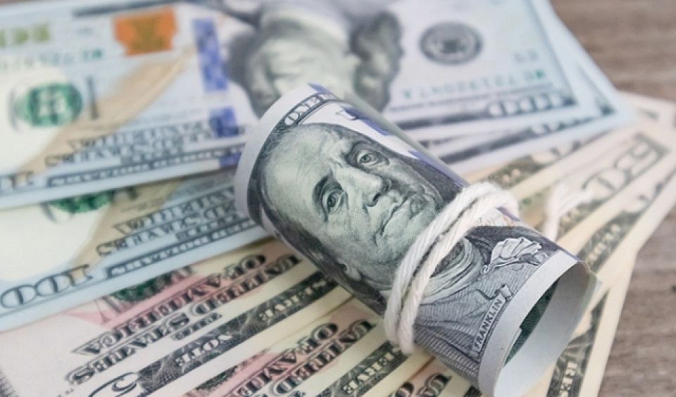 البنوك الخليجية تخفض أسعار الفائدة استجابة لقرار مماثل من الفدرالي الأمريكي