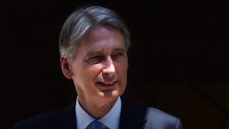 الخارجية البريطانية تضلل المجتمع الدولي