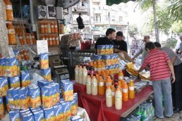 قرارات حكومية لضبط السوق السوداء.. ضريبة ارتفاع الأسعار يدفعها المواطن