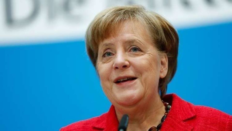 ميركل: لا يتعين على قضية سكريبال تسميم العلاقات مع روسيا