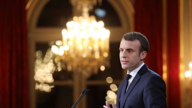 ماكرون: مكافحة الإرهاب يجب أن تتم بالطرق العسكرية والسياسية